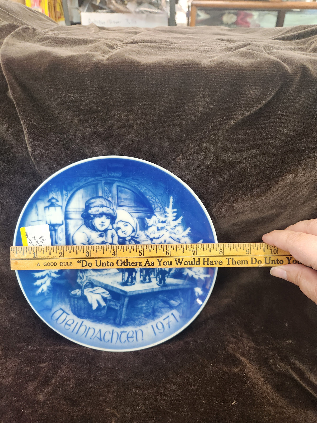 Vintage Cobalt Blue Porcelain Christmas Collector Plate from Bareuther Bavaria Germany, Featuring Two Children