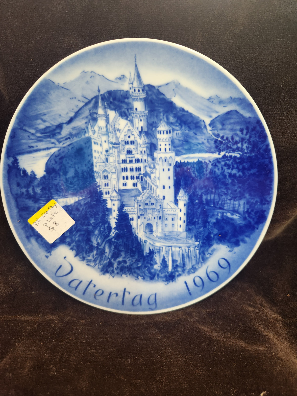 Vintage 1969 Bareuther Father's Day(Vatertag) Porcelain Collector Plate Featuring Castle Neuschwanstein
