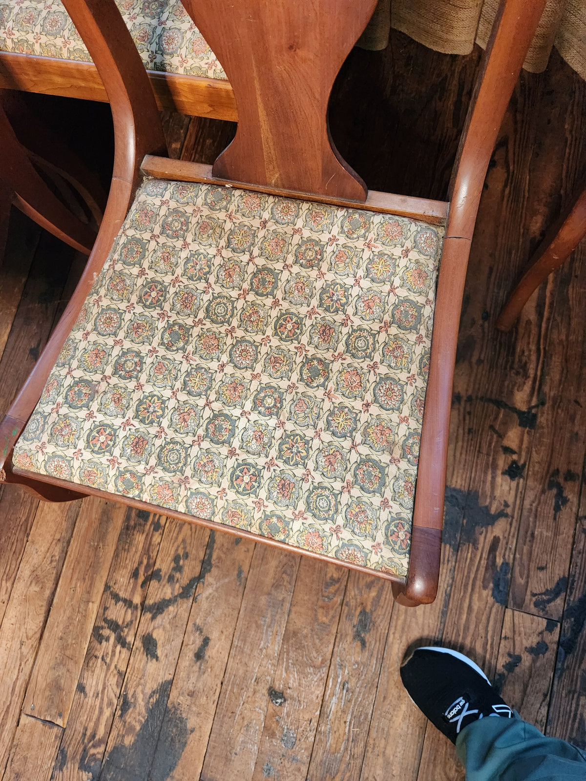 5 Vintage Wooden Dining Chairs Appear to be Henkel Harris American Classical or Regency Style Cherry