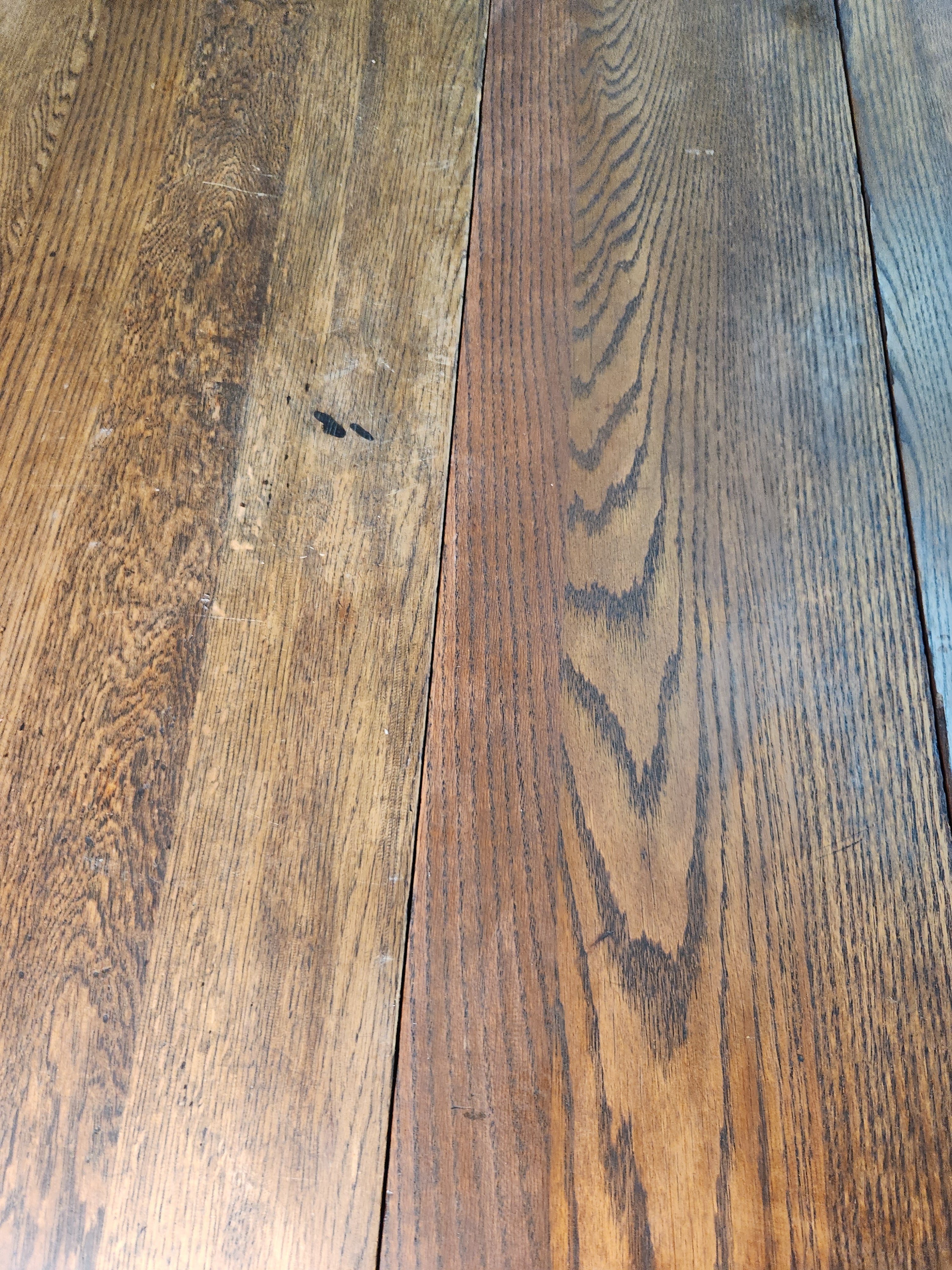 Antique Tiger Oak Expandable Pedestal Dining Table Early 1900s