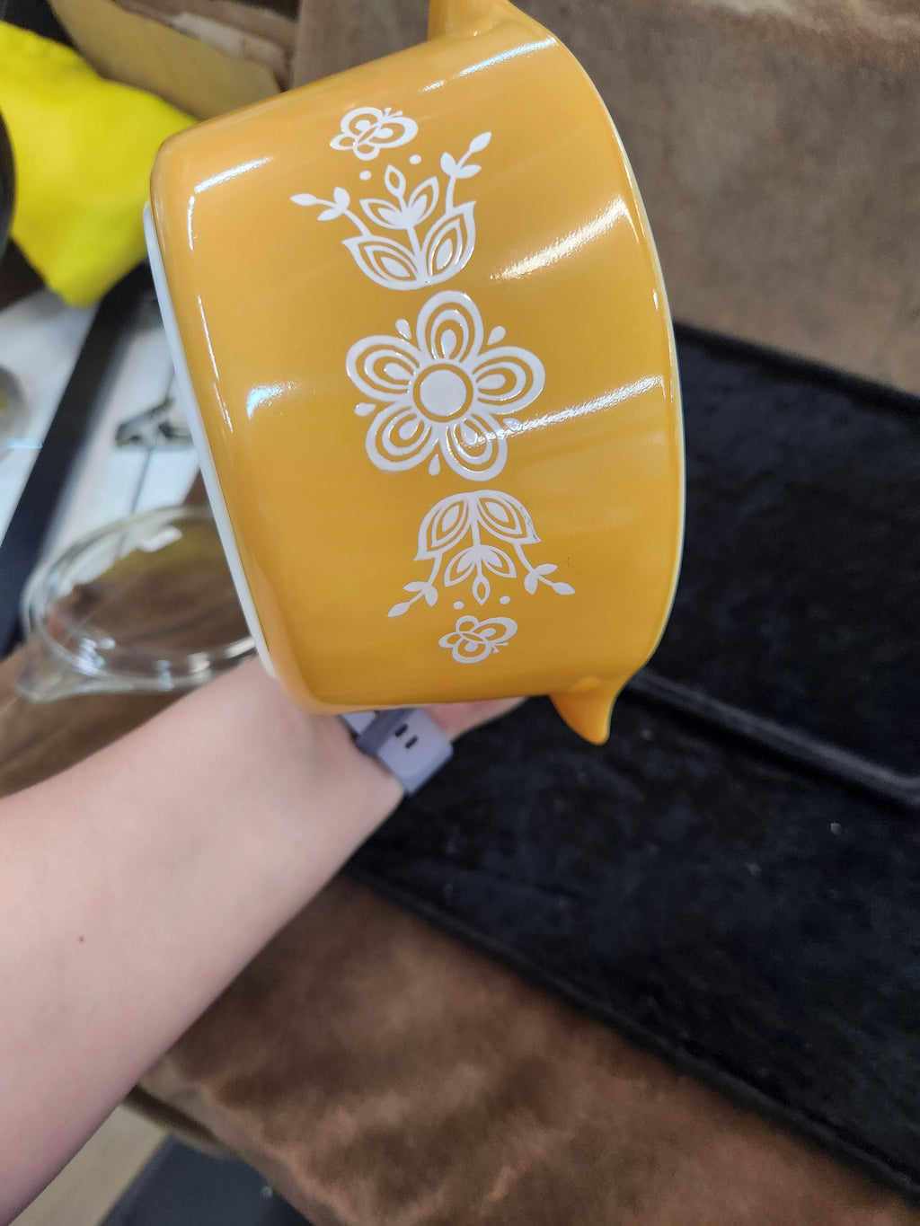Vintage Pyrex Butterfly Gold Casserole Dish with Lid