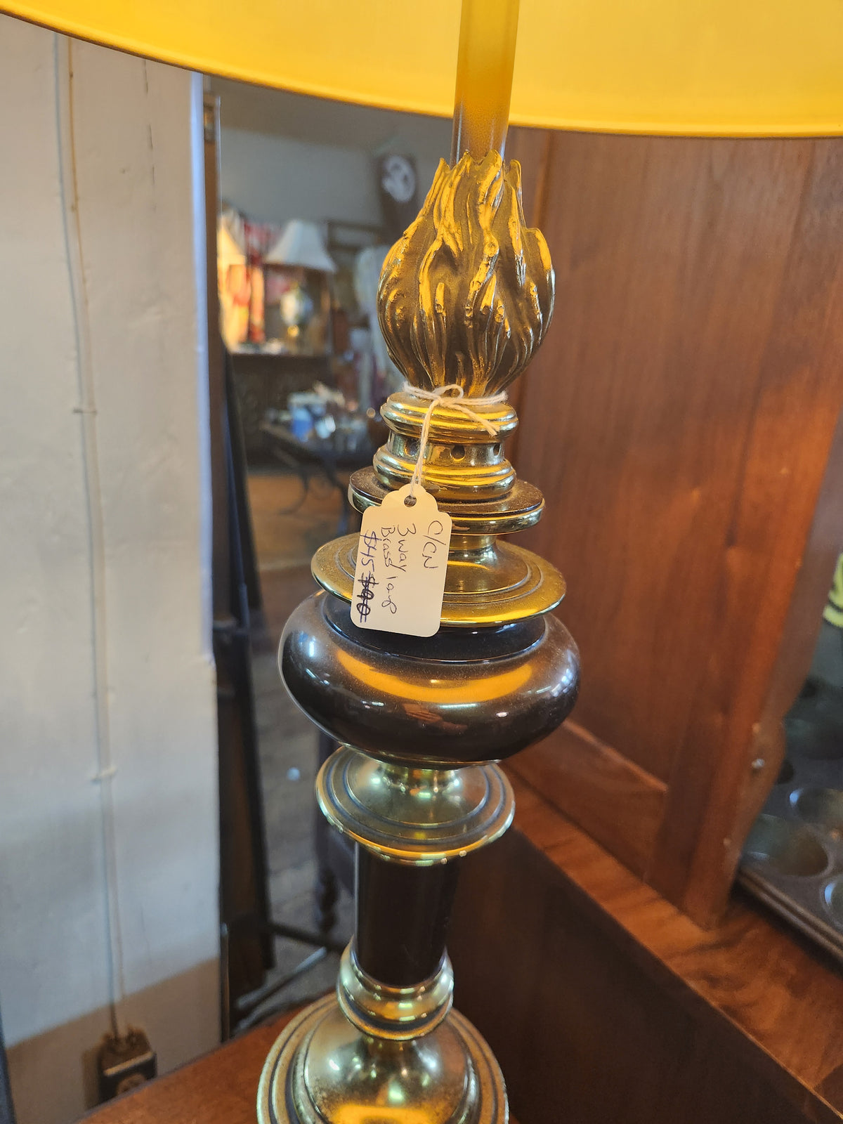 Vintage 1960s Hollywood Regency Brass & Black Enamel Table Lamp