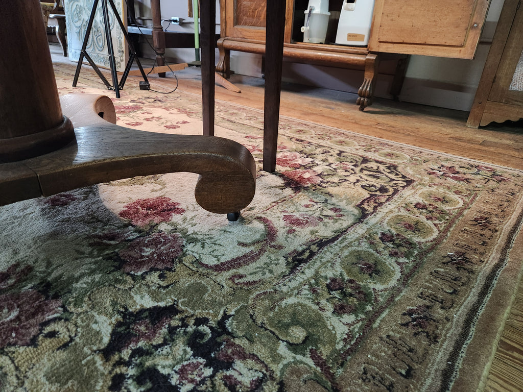 Antique Tiger Oak Expandable Pedestal Dining Table Early 1900s