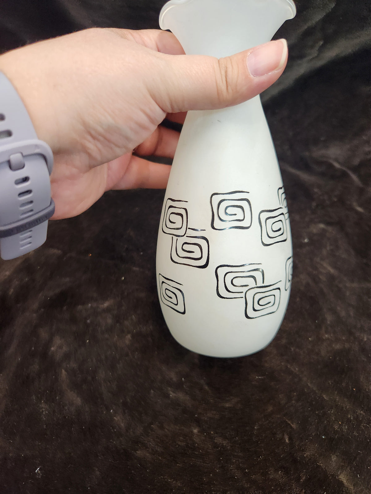 Mid Century Retro Mod Pattern Opaque Glass Vase