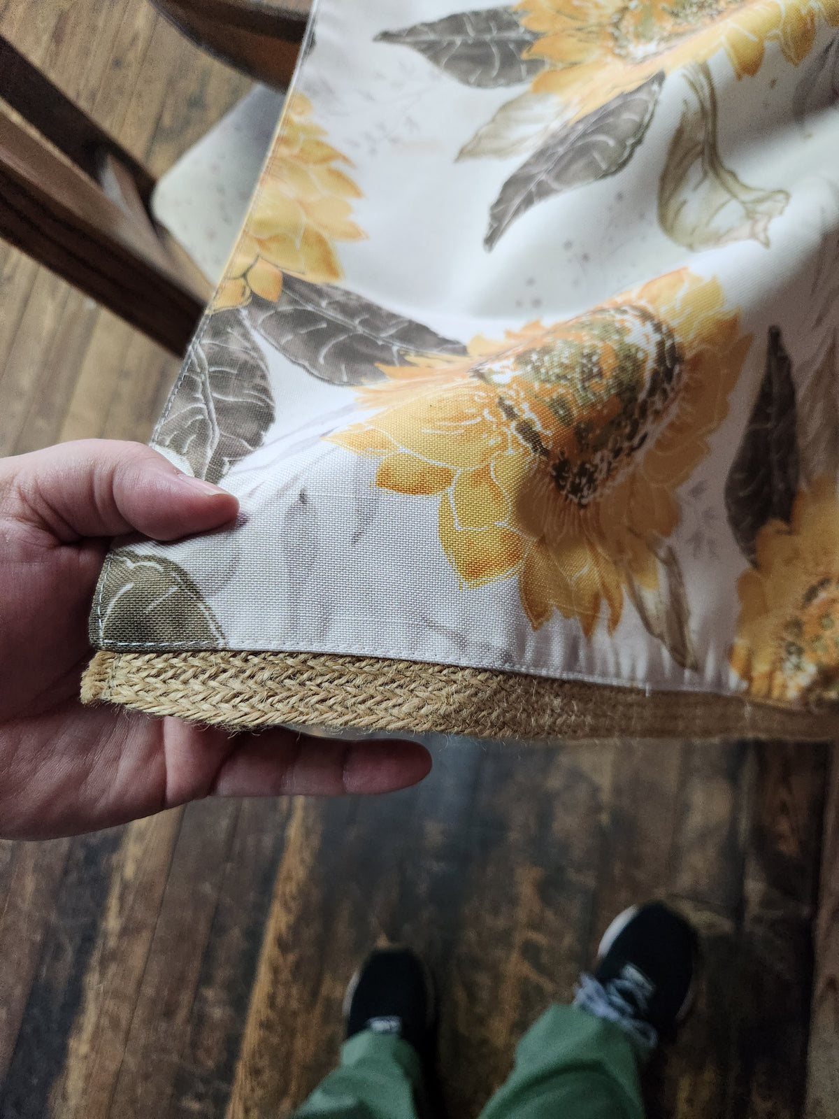 Hearth and Home Flower Table Runner