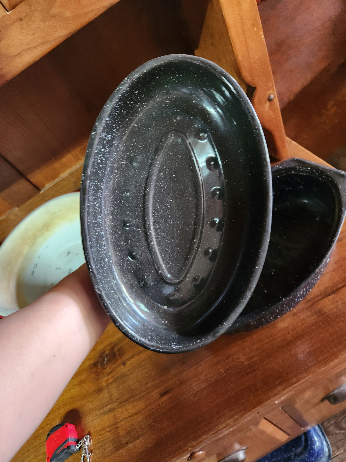 Black-Speckled Enamelware Oval Roasting Pan