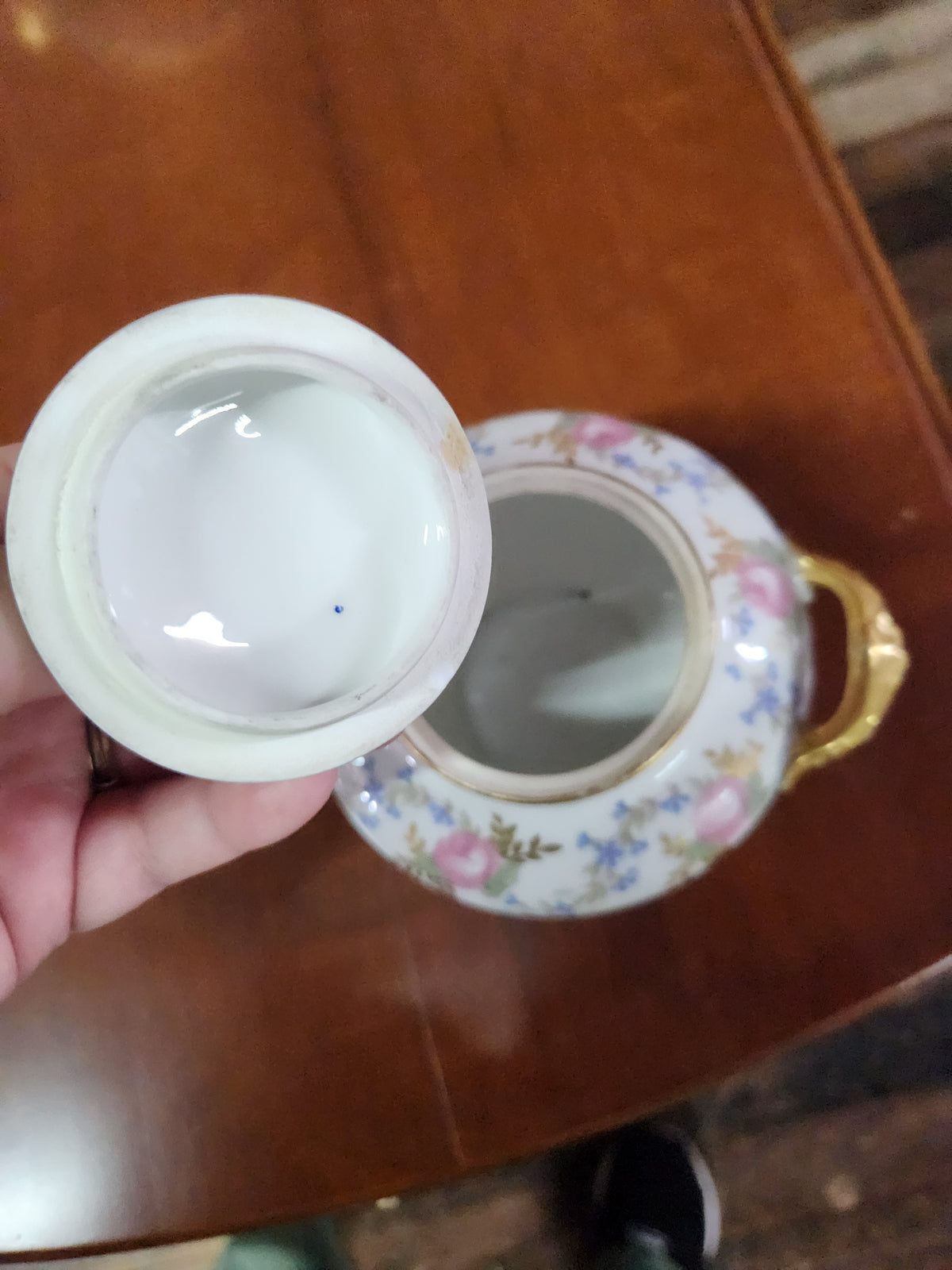 Limoges Teapot with 6 Cups/Saucers and Sugar Bowl/Creamer