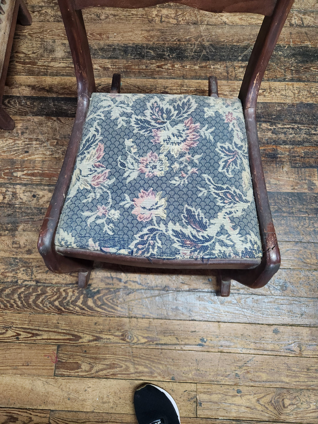 Vintage Federal-Style Mahogany Rocker with Rose Crest & Patterned Upholstered Seat