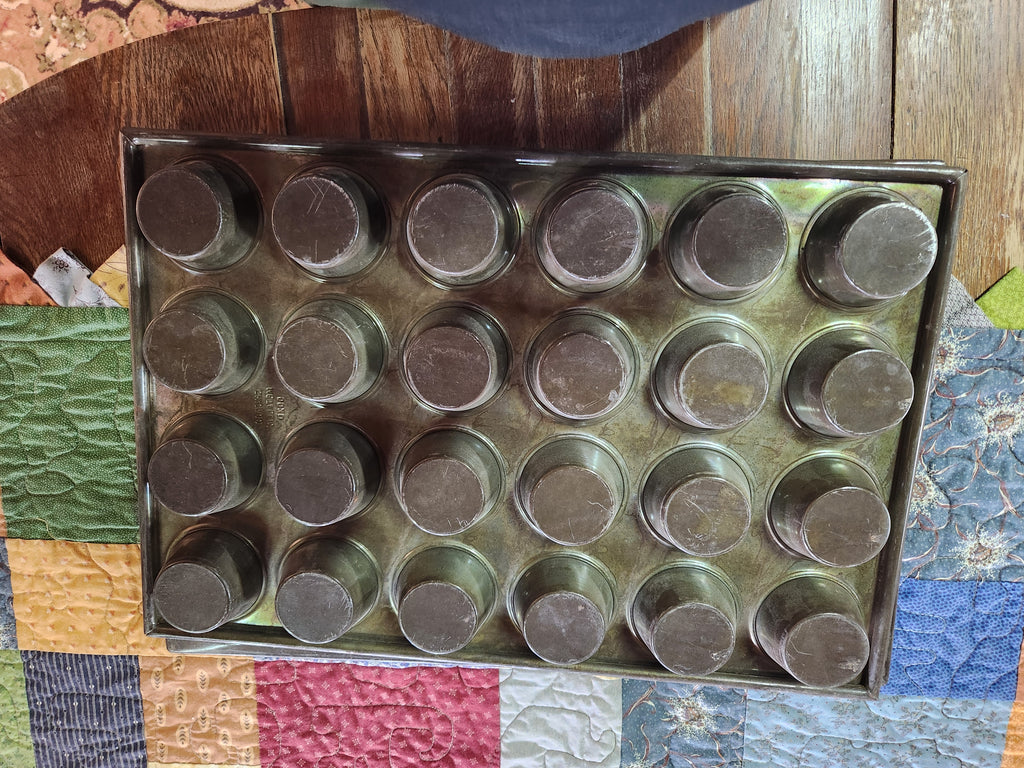 Vintage Metal Baking Pan 24-cup Muffin Tin
