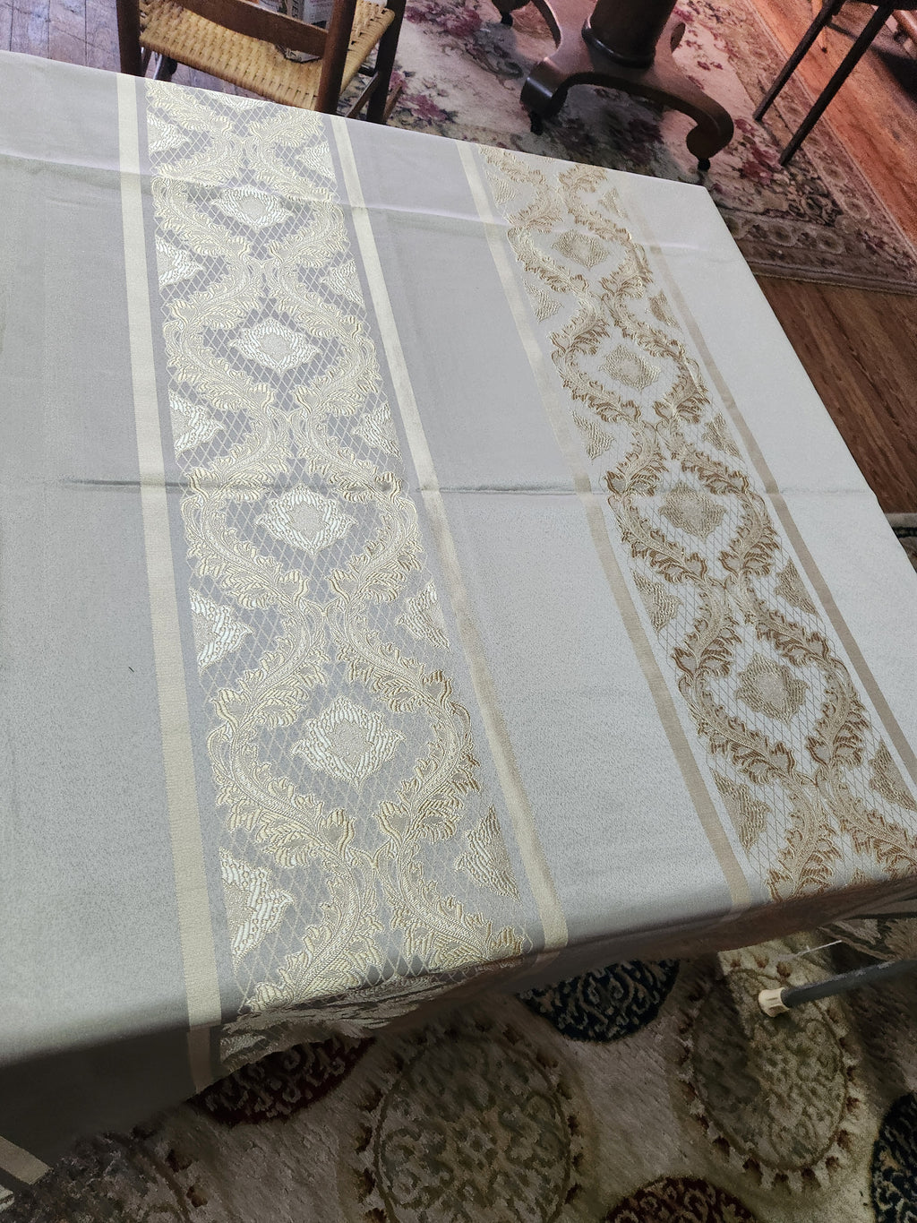 Gold & Ivory Tablecloth