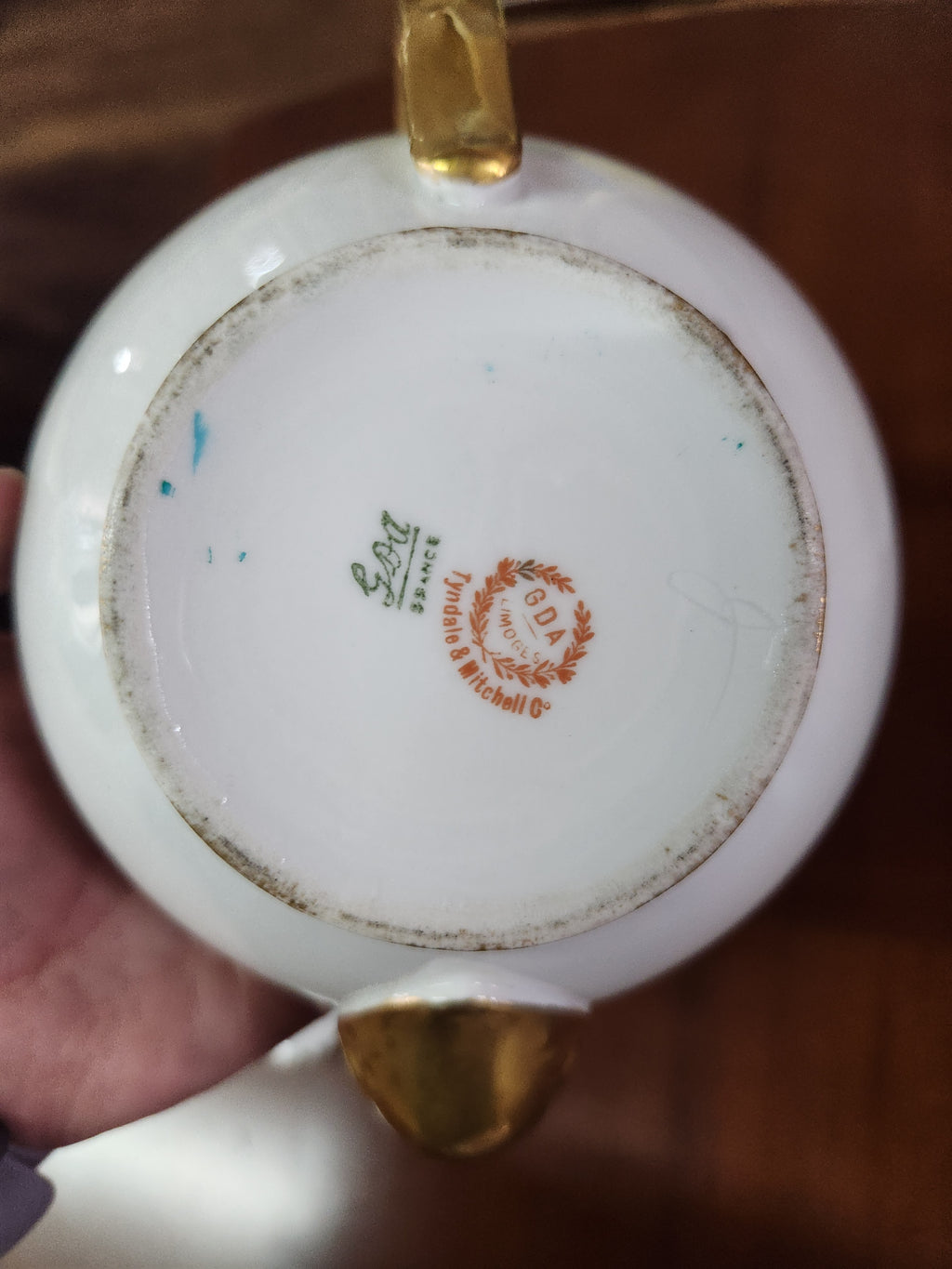 Limoges Teapot with 6 Cups/Saucers and Sugar Bowl/Creamer