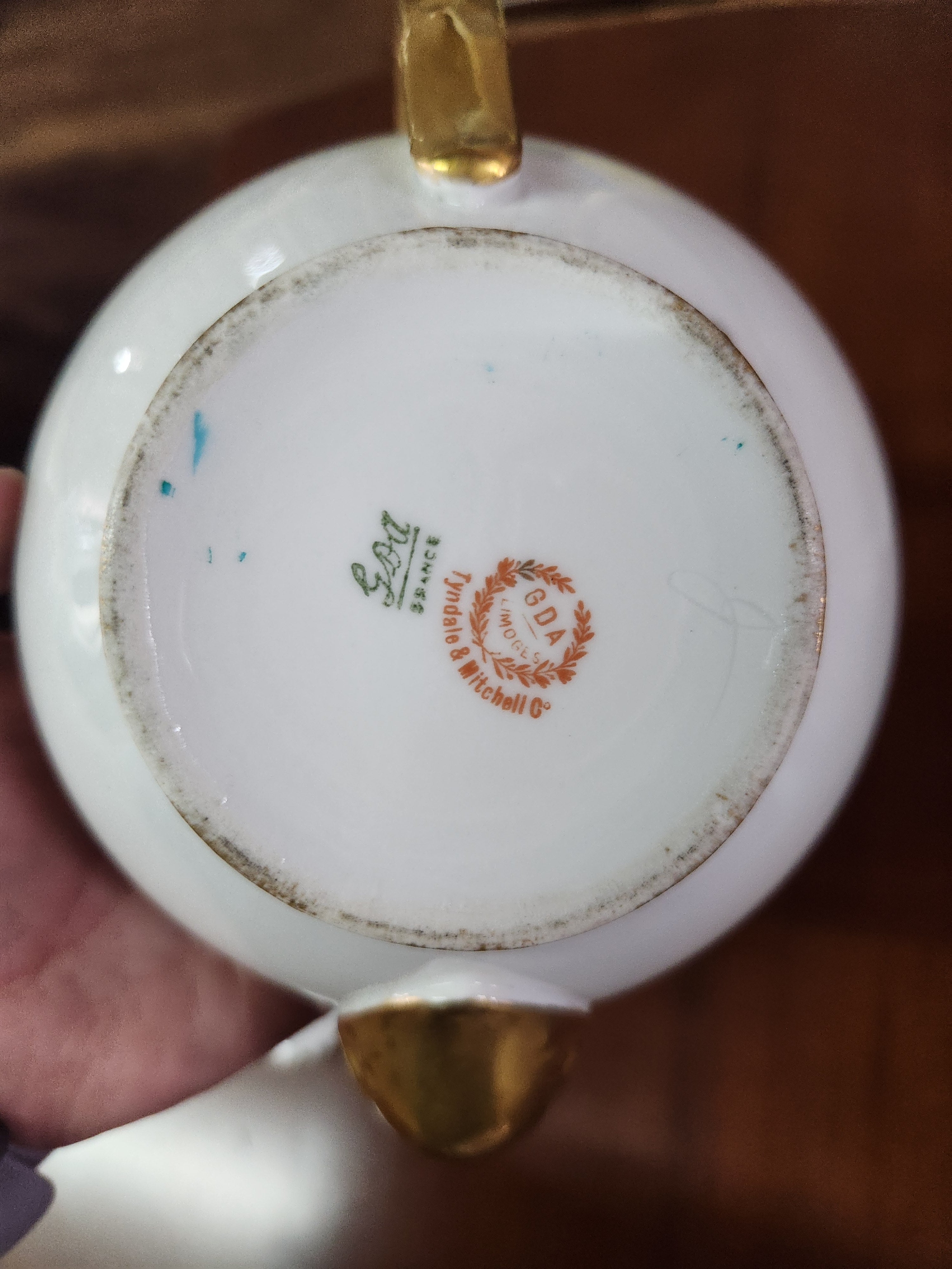 Limoges Teapot with 6 Cups/Saucers and Sugar Bowl/Creamer