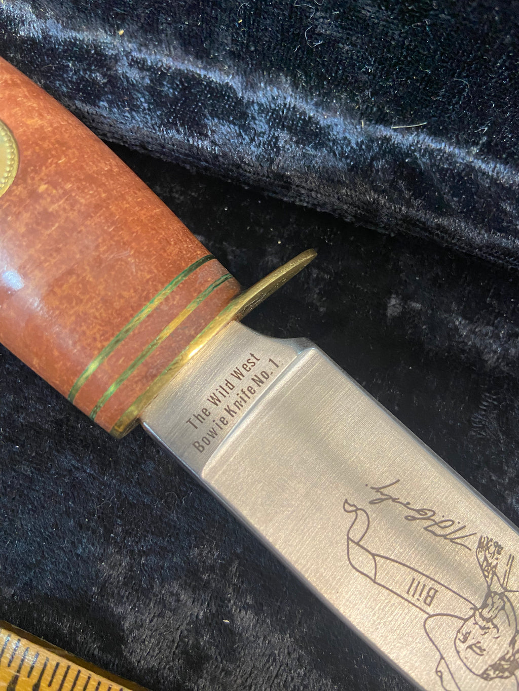 Commemorative Fixed-Blade Hunting Knife Buffalo Bill "The Wild West Bowie Knife No.1" Stainless Steel