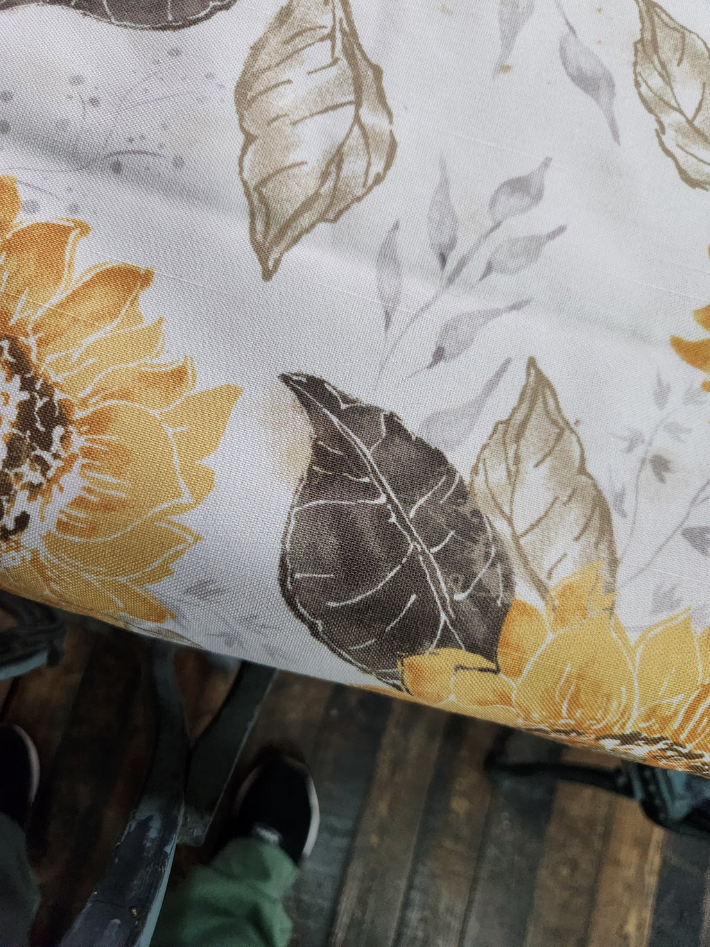 Hearth and Home Flower Table Runner
