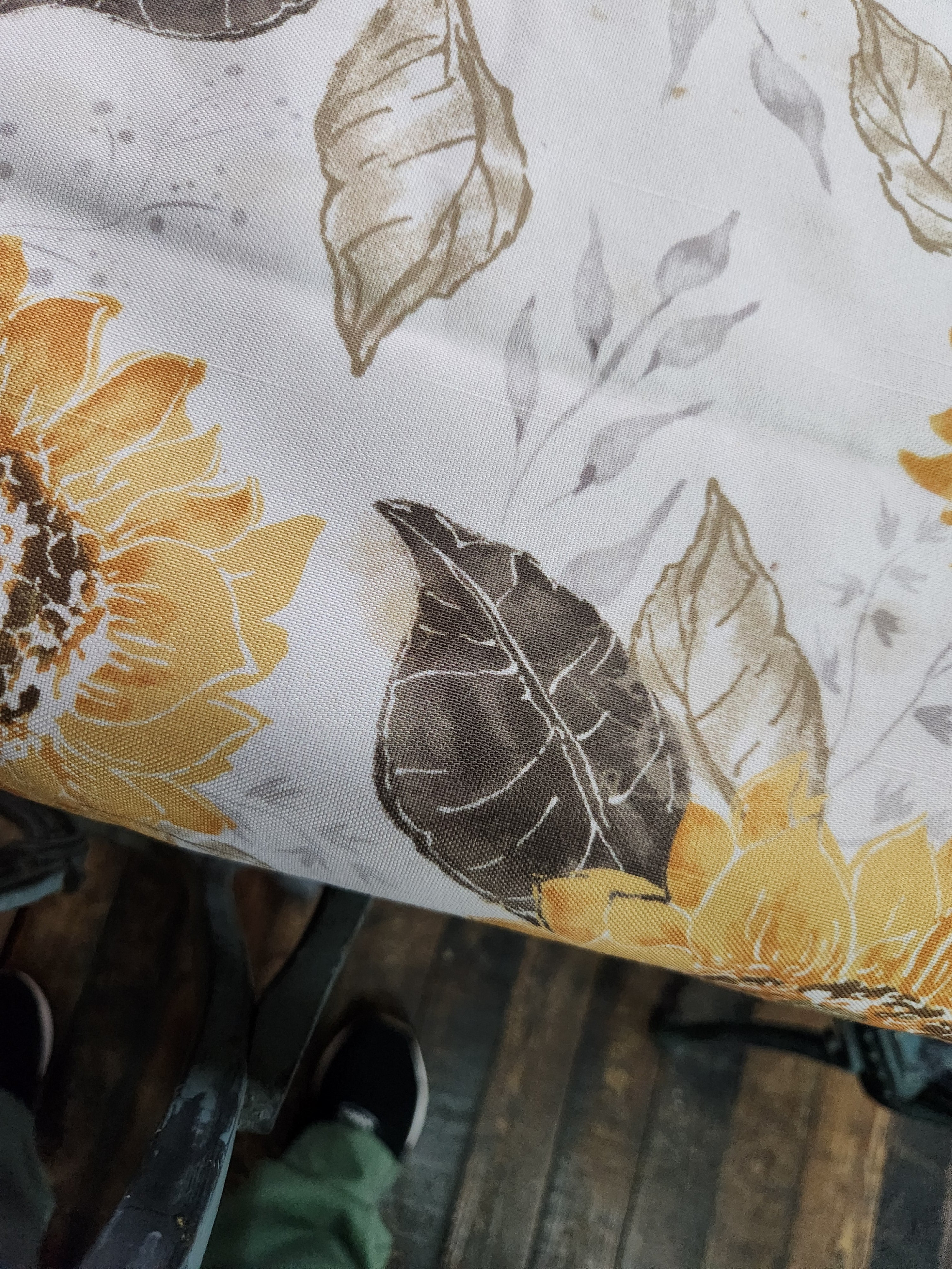 Hearth and Home Flower Table Runner
