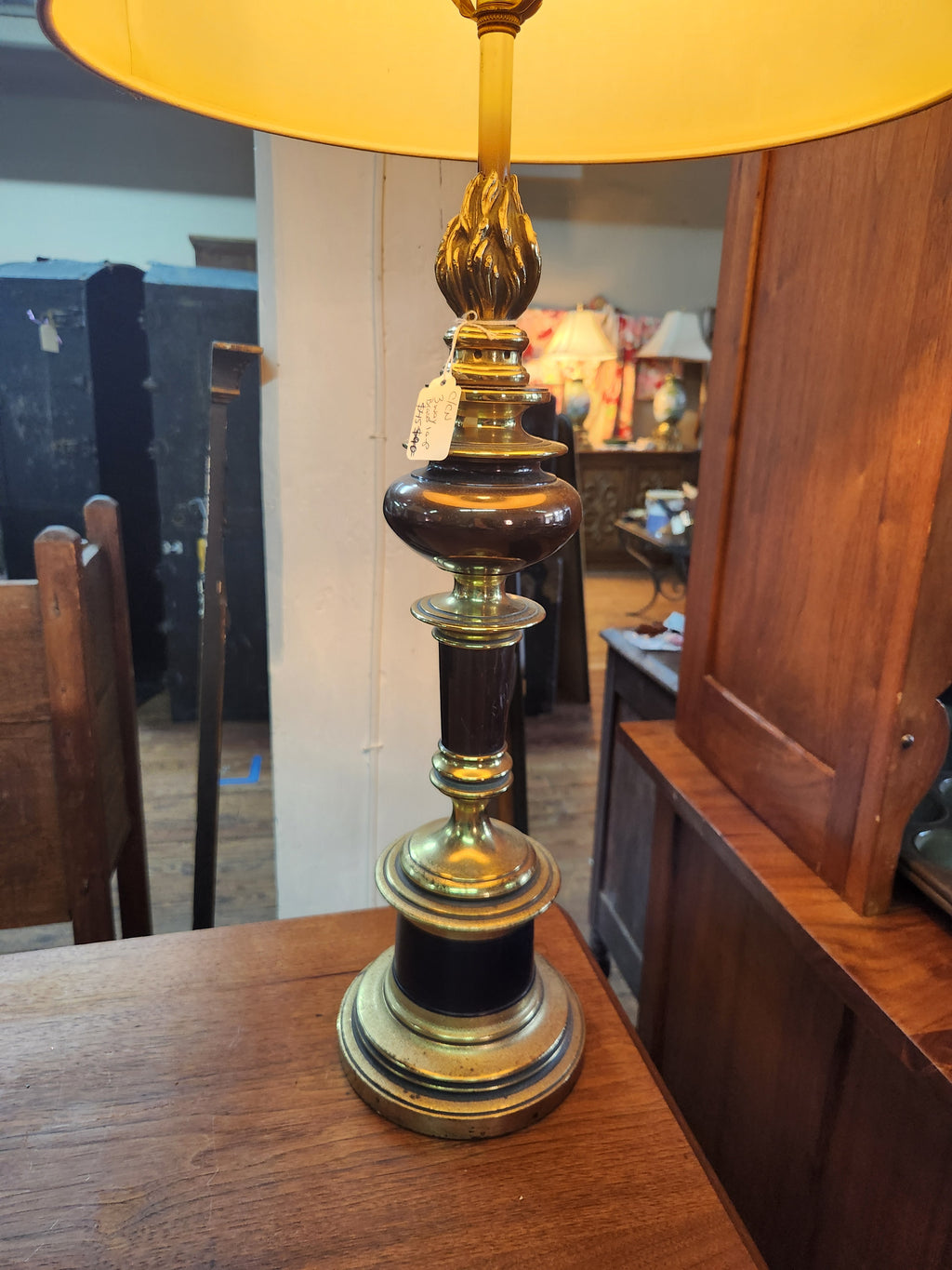 Vintage 1960s Hollywood Regency Brass & Black Enamel Table Lamp