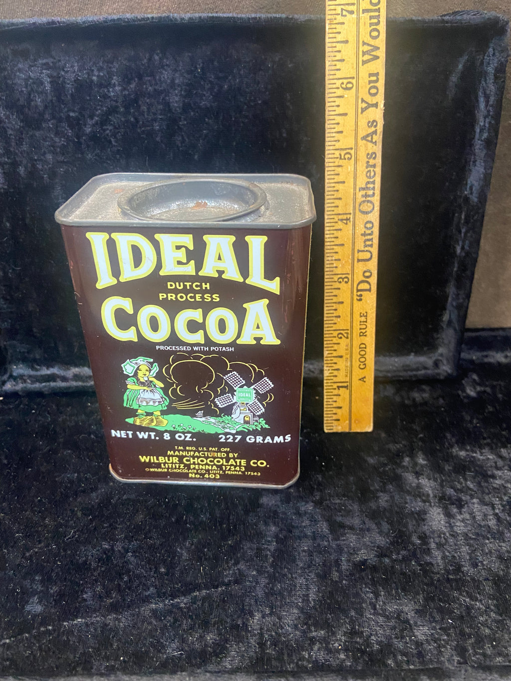 Vintage 8oz Ideal Dutch Process Cocoa Tin Wilbur Chocolate Co.