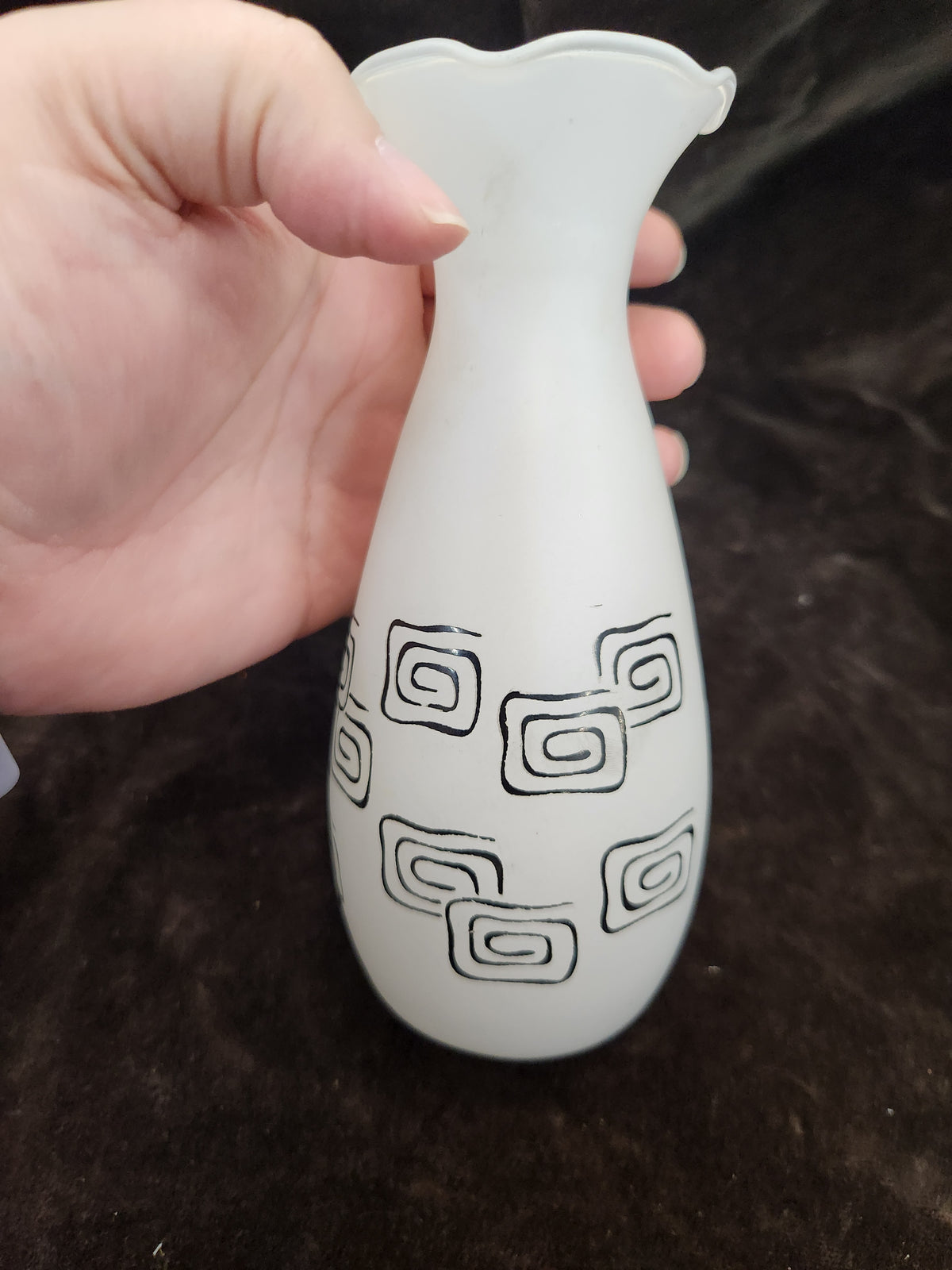 Mid Century Retro Mod Pattern Opaque Glass Vase