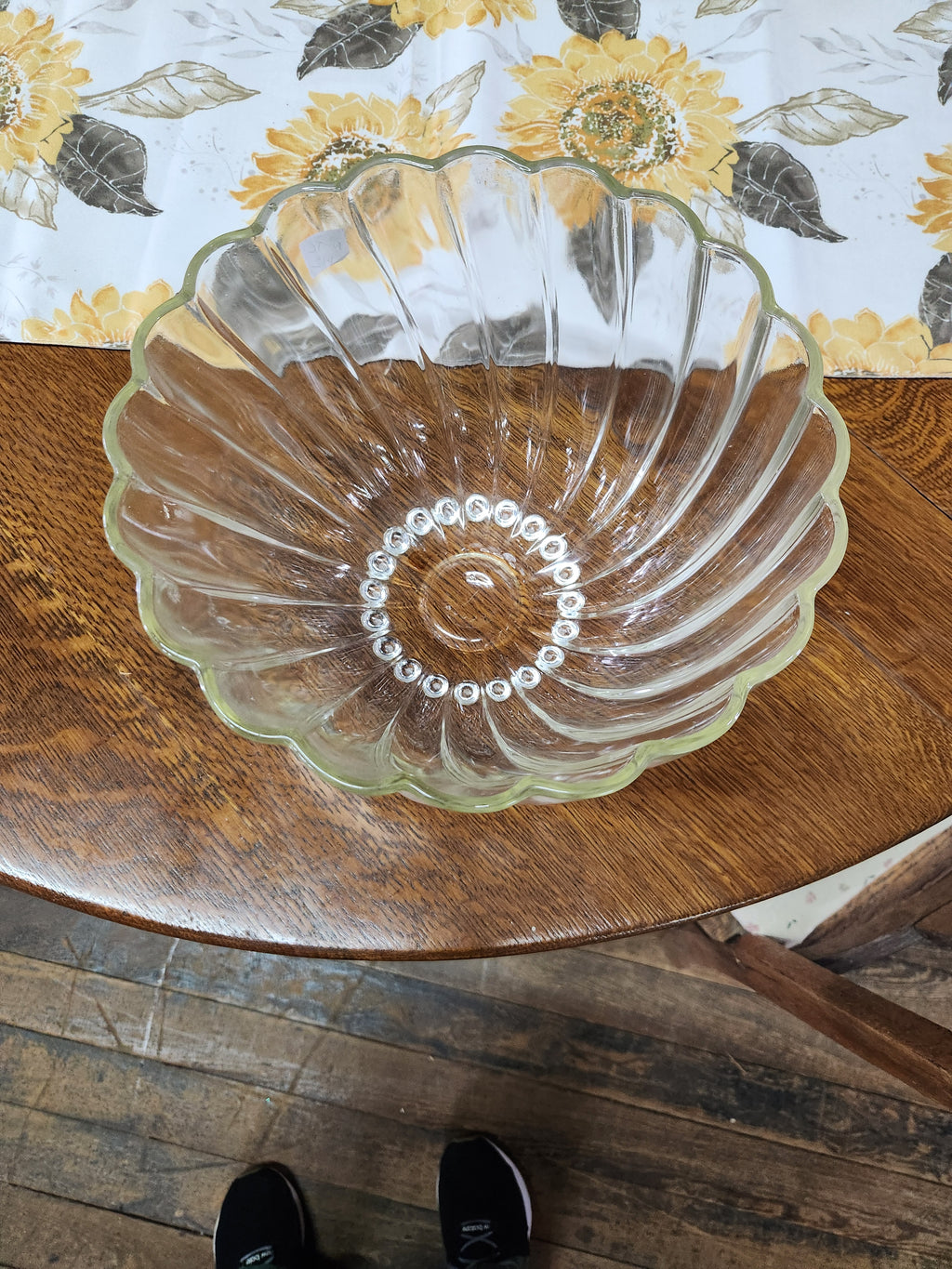Vintage Clear Glass Serving Bowl Colonial Swirl Pattern Hazel Atlas