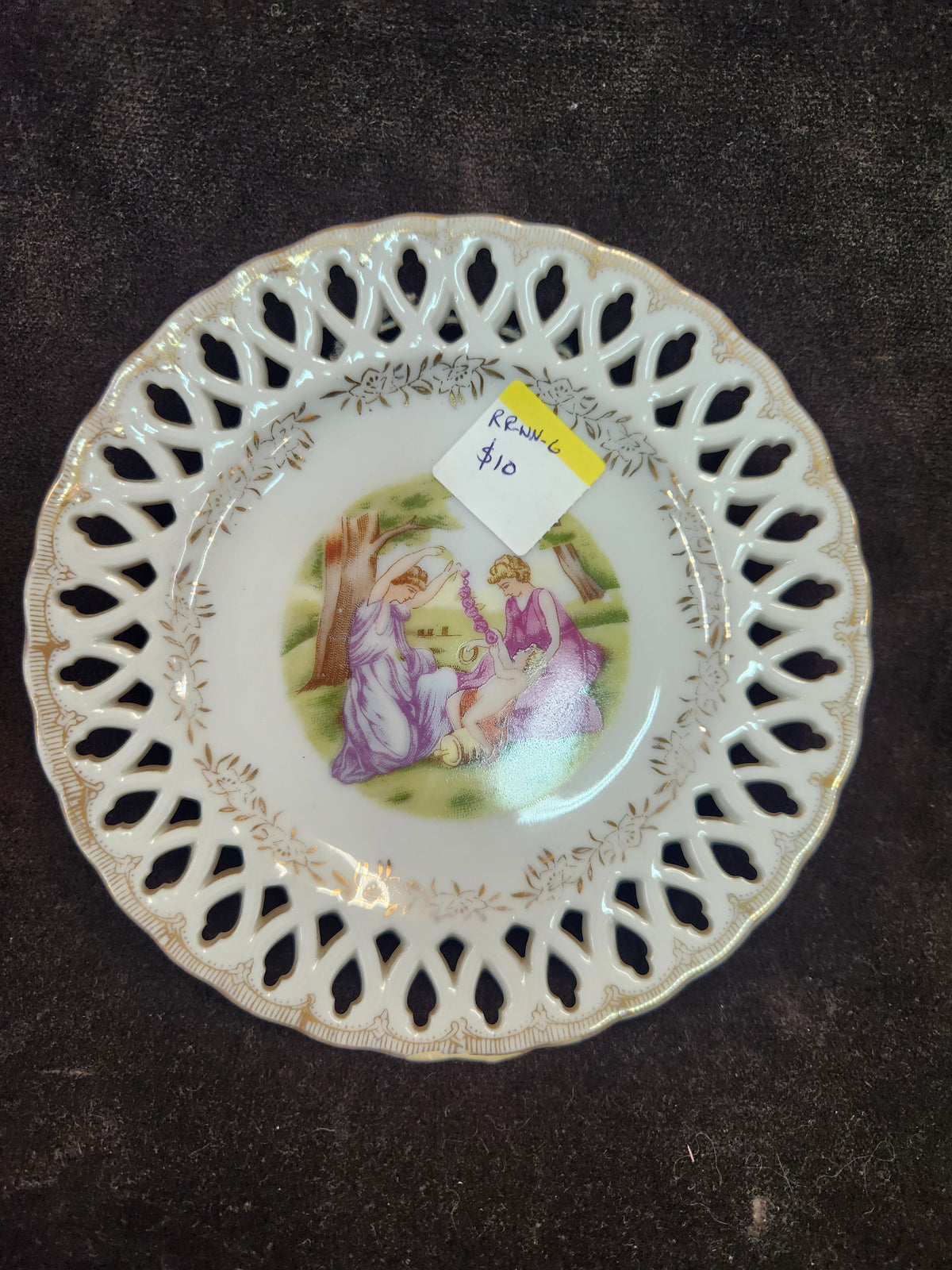 Vintage Reticulated Porcelain Decorative Plate Featuring a Classical or Greek-Style Scene