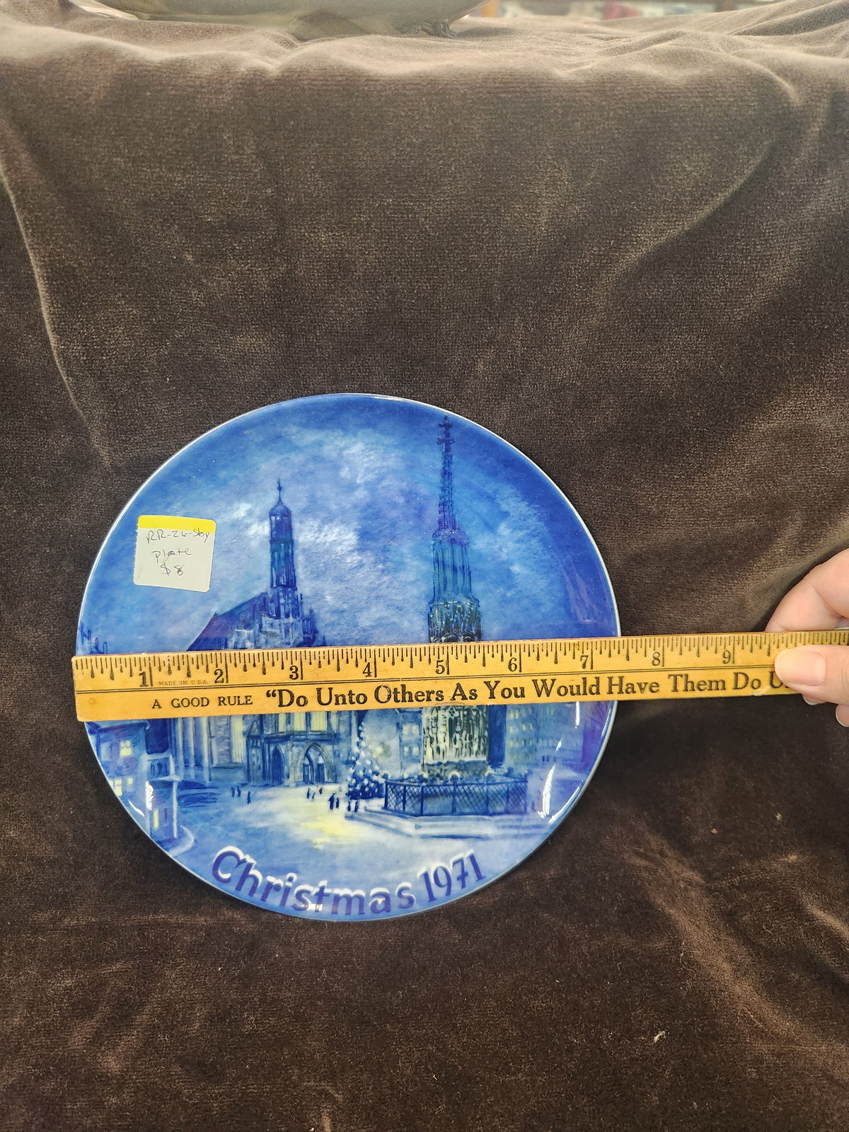 Vintage 1971 Blue and White Porcelain Christmas Plate from Eschenbach Bavaria Featuring an Illustration of the Nuremberg Cityscape