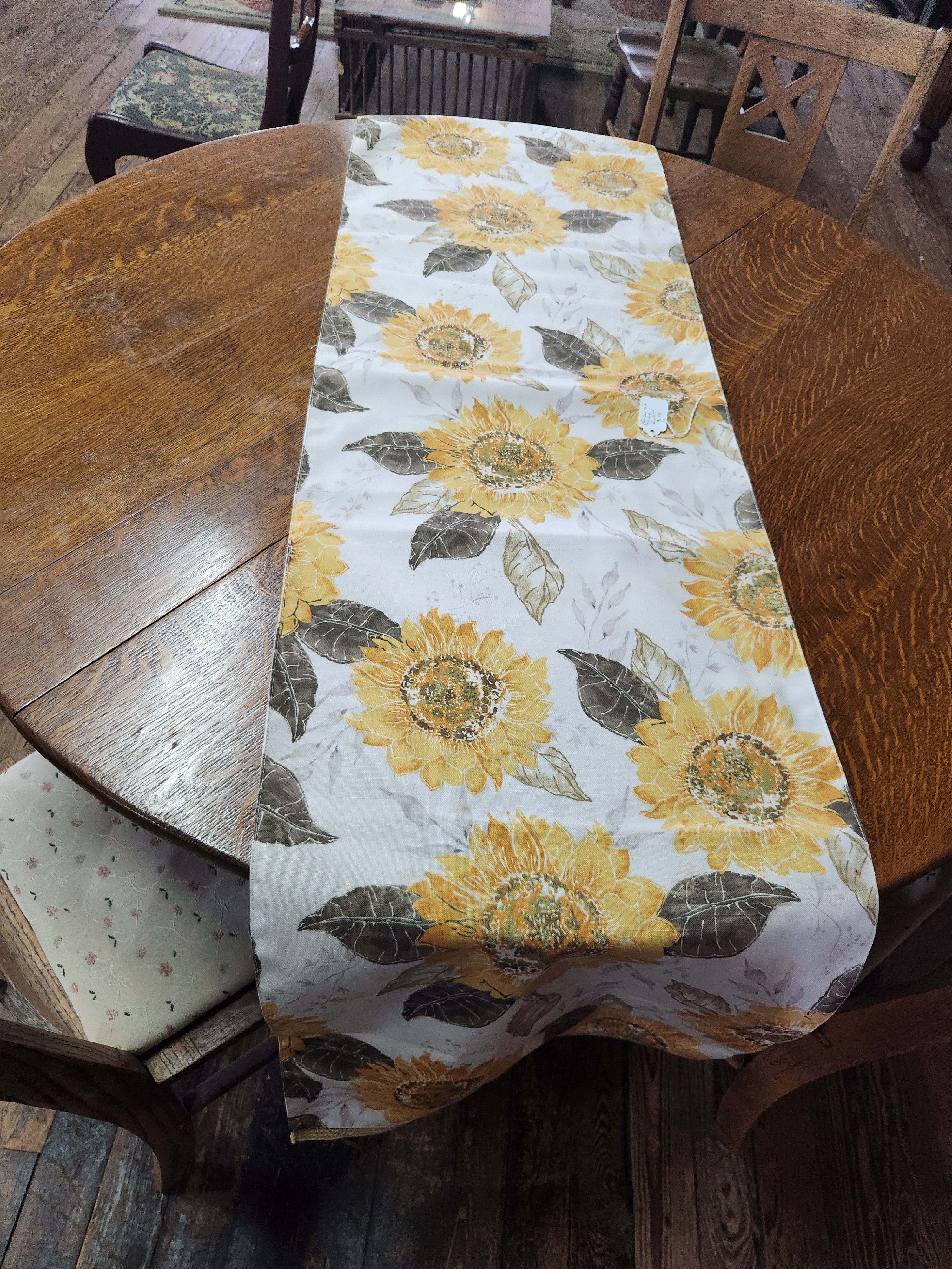 Hearth and Home Flower Table Runner