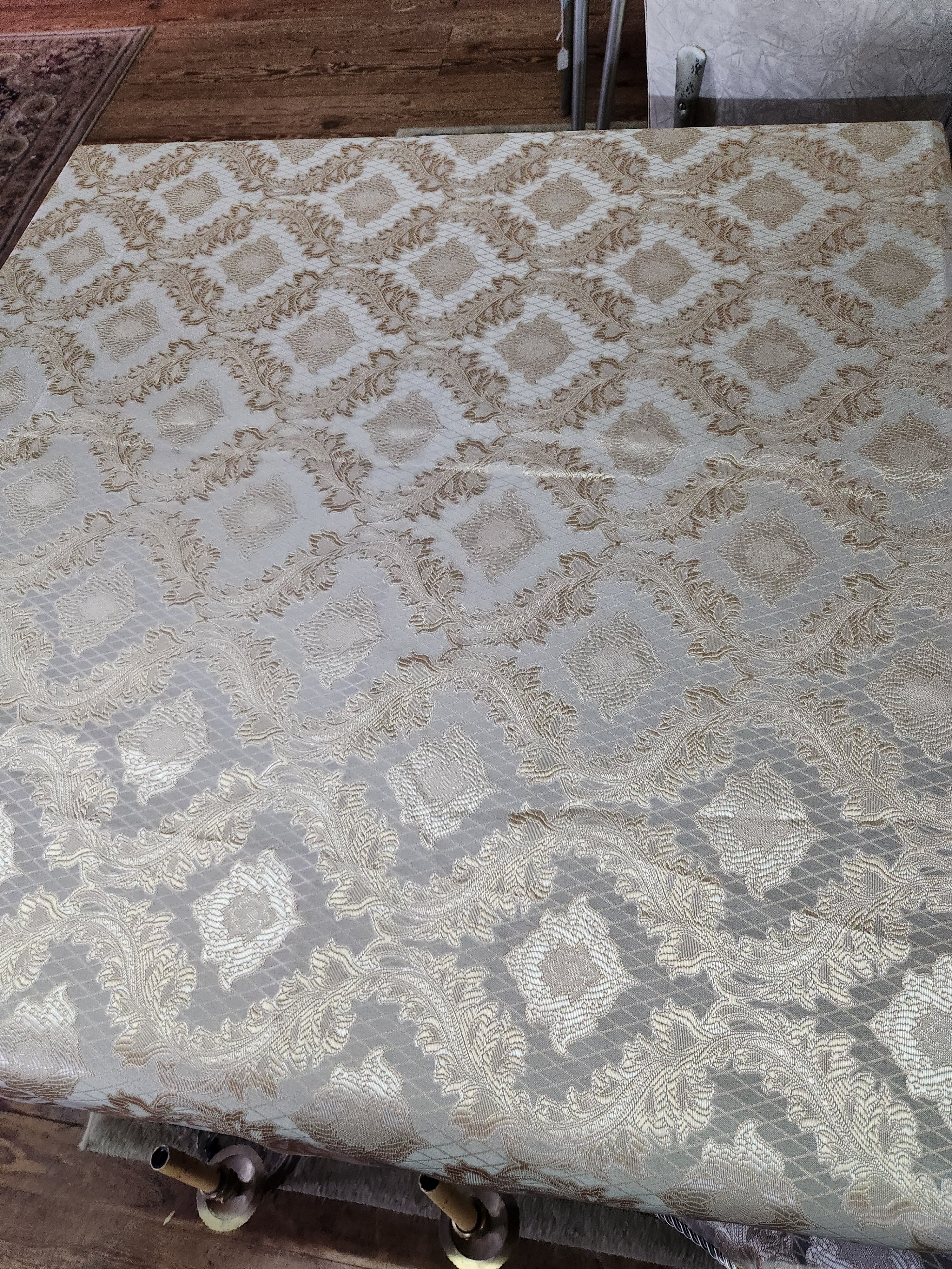 Gold & Ivory Tablecloth