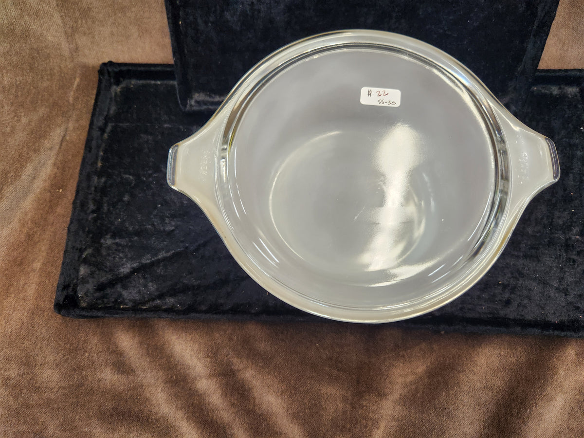 Vintage Pyrex Butterfly Gold Casserole Dish with Lid