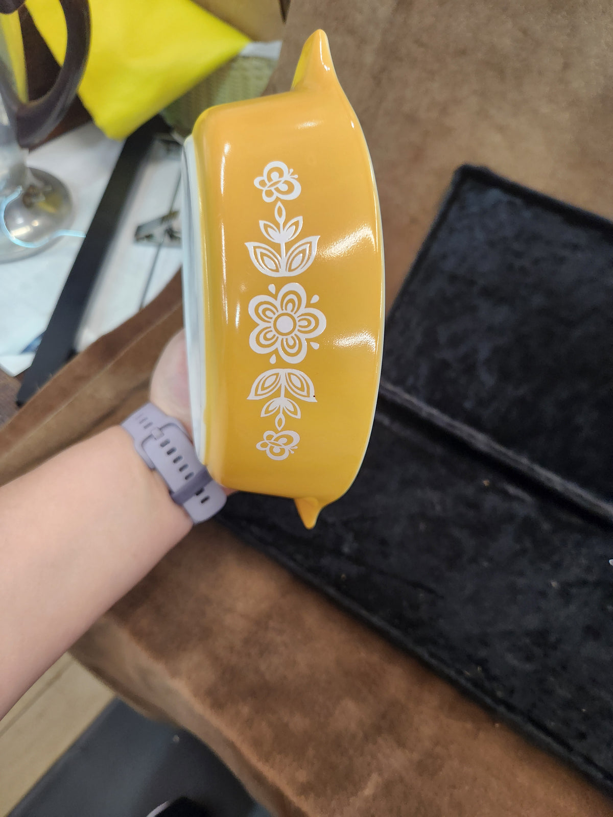 Vintage Pyrex Butterfly Gold Casserole Dish with Lid