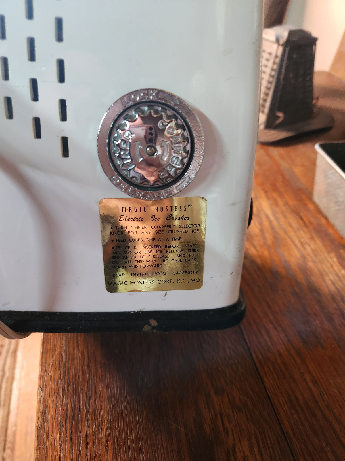 Vintage Rival Ice-O-Matic Electric Ice Crusher 50's-60's