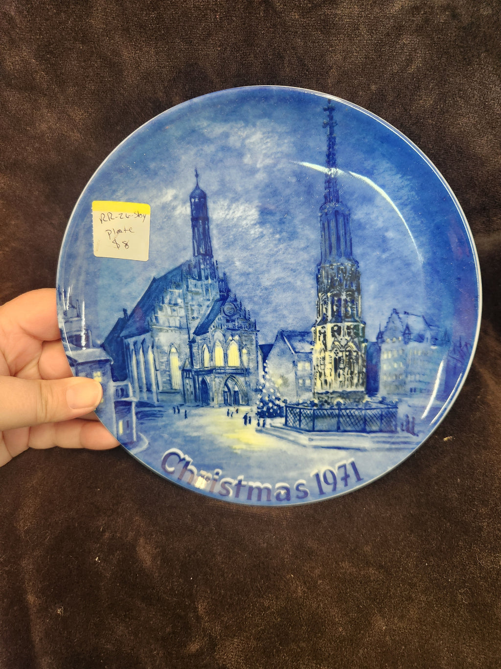 Vintage 1971 Blue and White Porcelain Christmas Plate from Eschenbach Bavaria Featuring an Illustration of the Nuremberg Cityscape